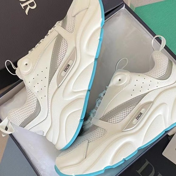 Size 8 - Dior B22 White - Picture 2 of 4